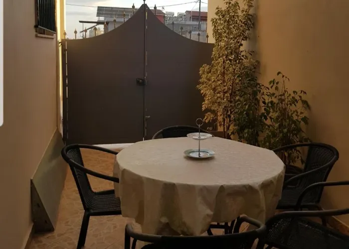 The Quiet Corner Apartamento Calamata